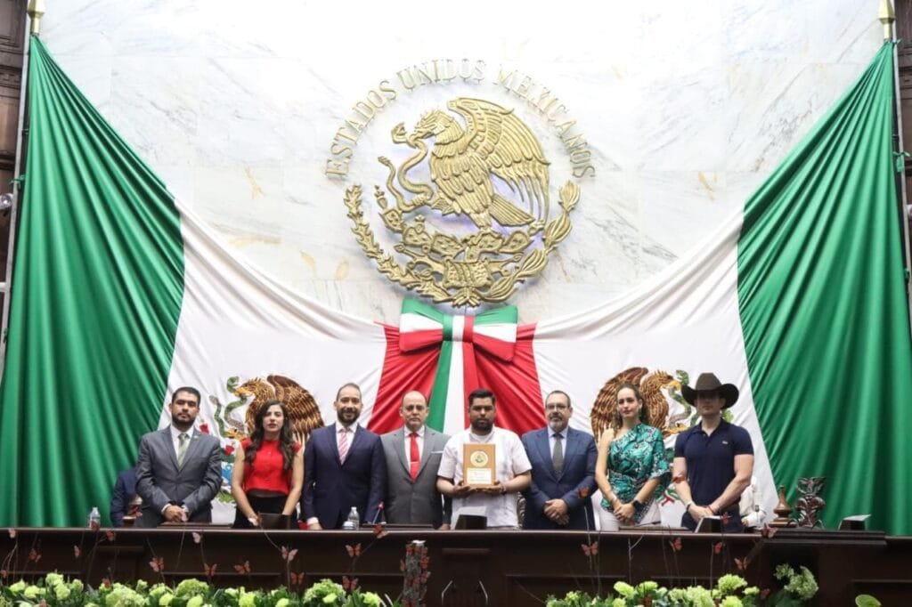 La imagen actual no tiene texto alternativo. El nombre del archivo es: WhatsApp-Image-2026-06-17-at-12.27.08-PM.jpeg