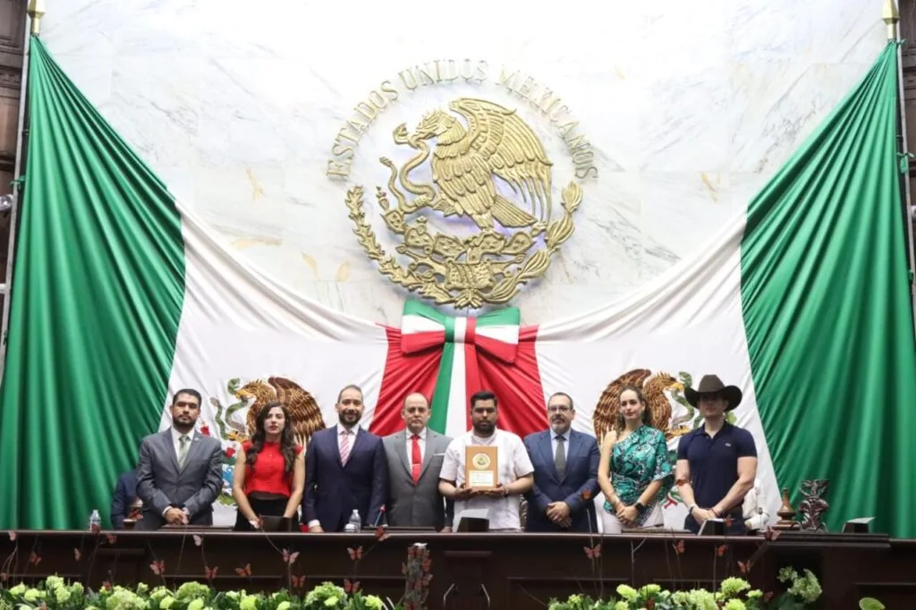 La imagen actual no tiene texto alternativo. El nombre del archivo es: WhatsApp-Image-2026-06-17-at-12.27.08-PM.jpeg