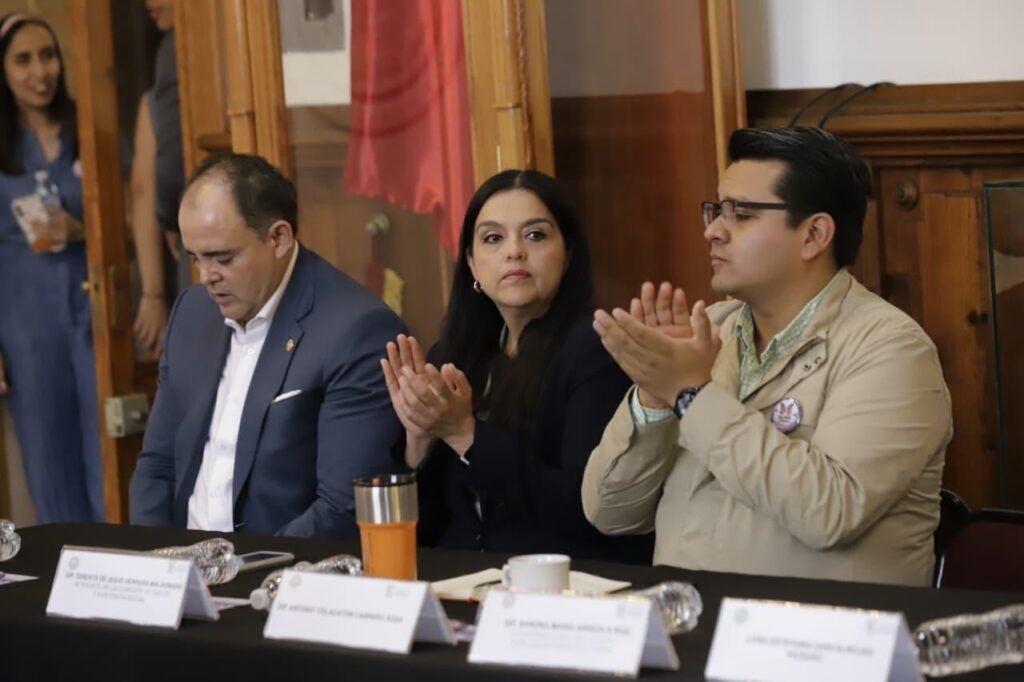 La imagen actual no tiene texto alternativo. El nombre del archivo es: WhatsApp-Image-2026-10-12-at-7.57.25-PM.jpeg